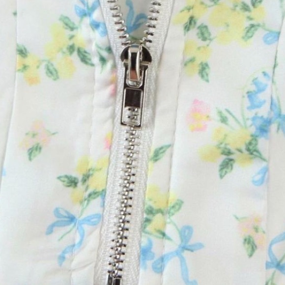 Strangers and lovers silk cropped tank top - Picture 6 of 8